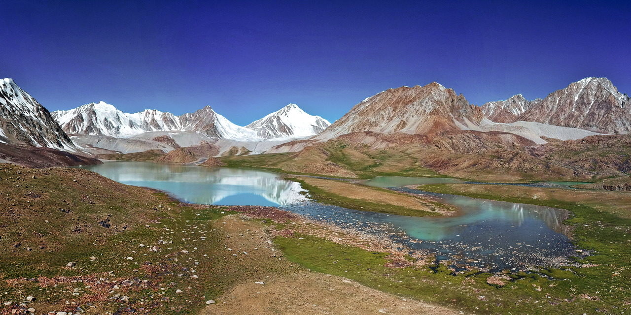 Afghan mountain scenery