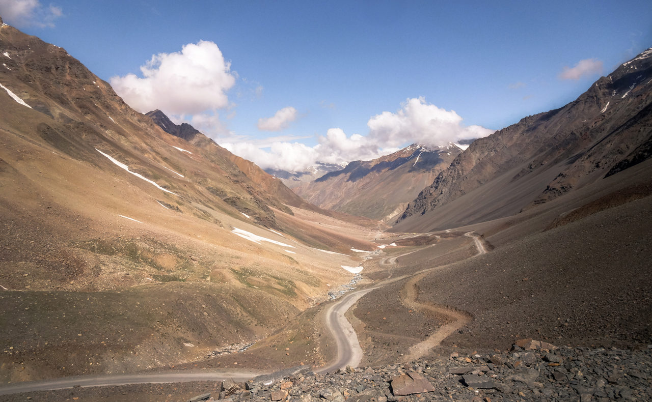 Manali-Leh-Highway before Baralacha La