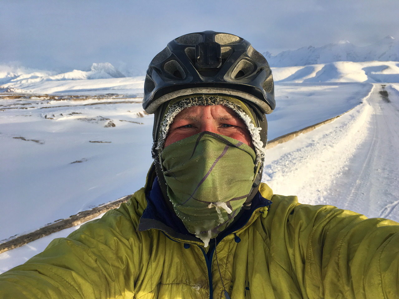 Cold weather on Irkeshtam Pass